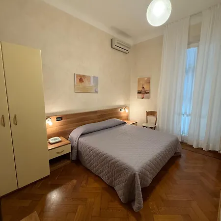 Albergo Fiorenza&Banksia Meublè Alassio Exterior foto