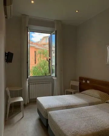 Albergo Fiorenza & Banksia Meuble Alassio Exterior photo