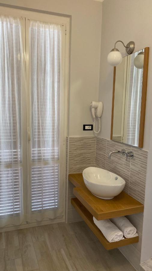 Hotel Fiorenza & Banksia Meuble 2*