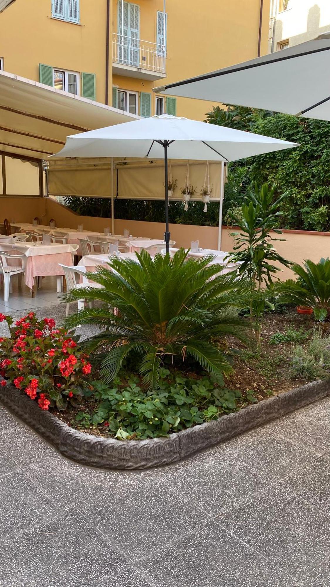 Fiorenza & Banksia Meuble Alassio