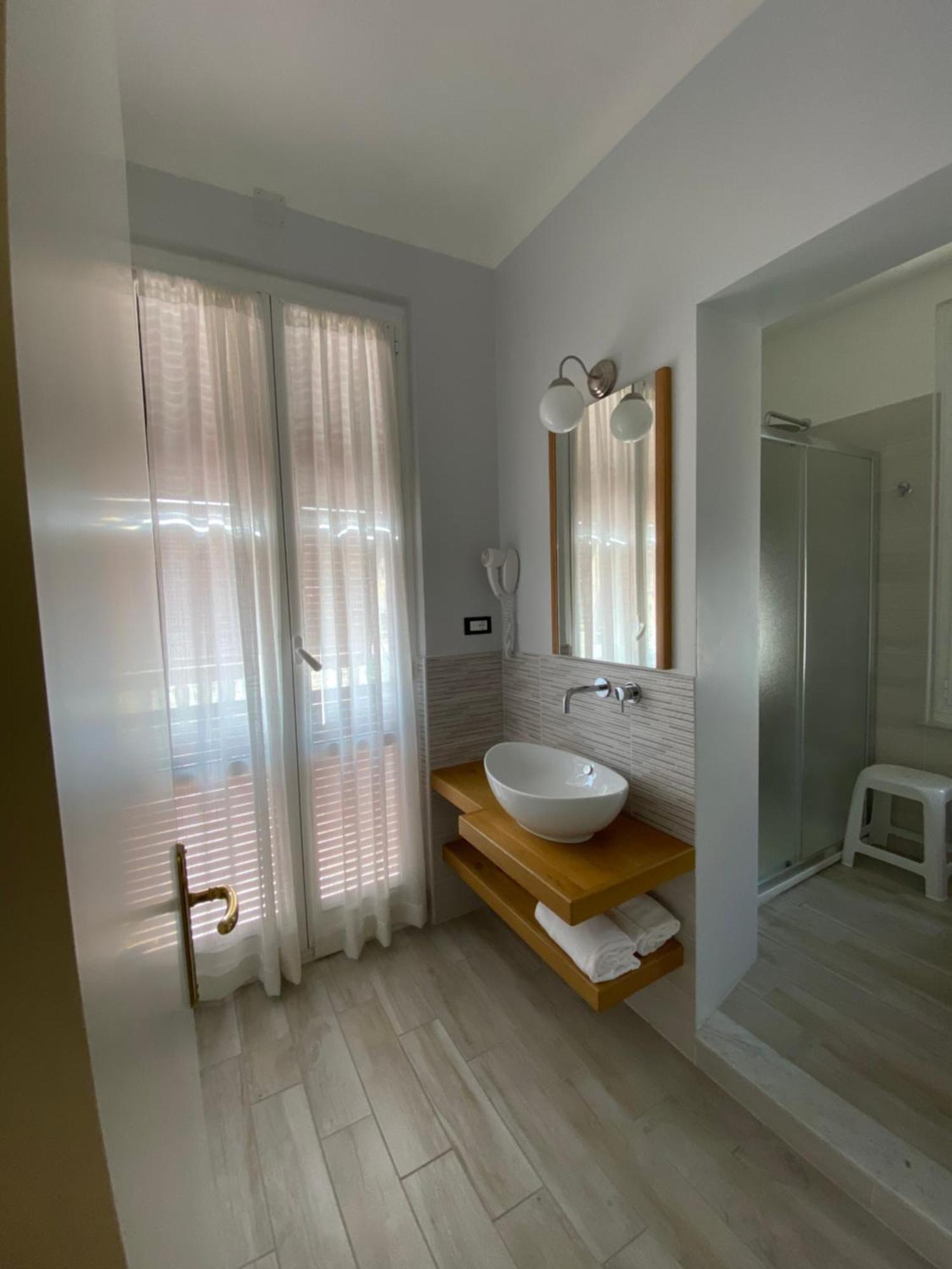 Fiorenza & Banksia Meuble 2* Alassio