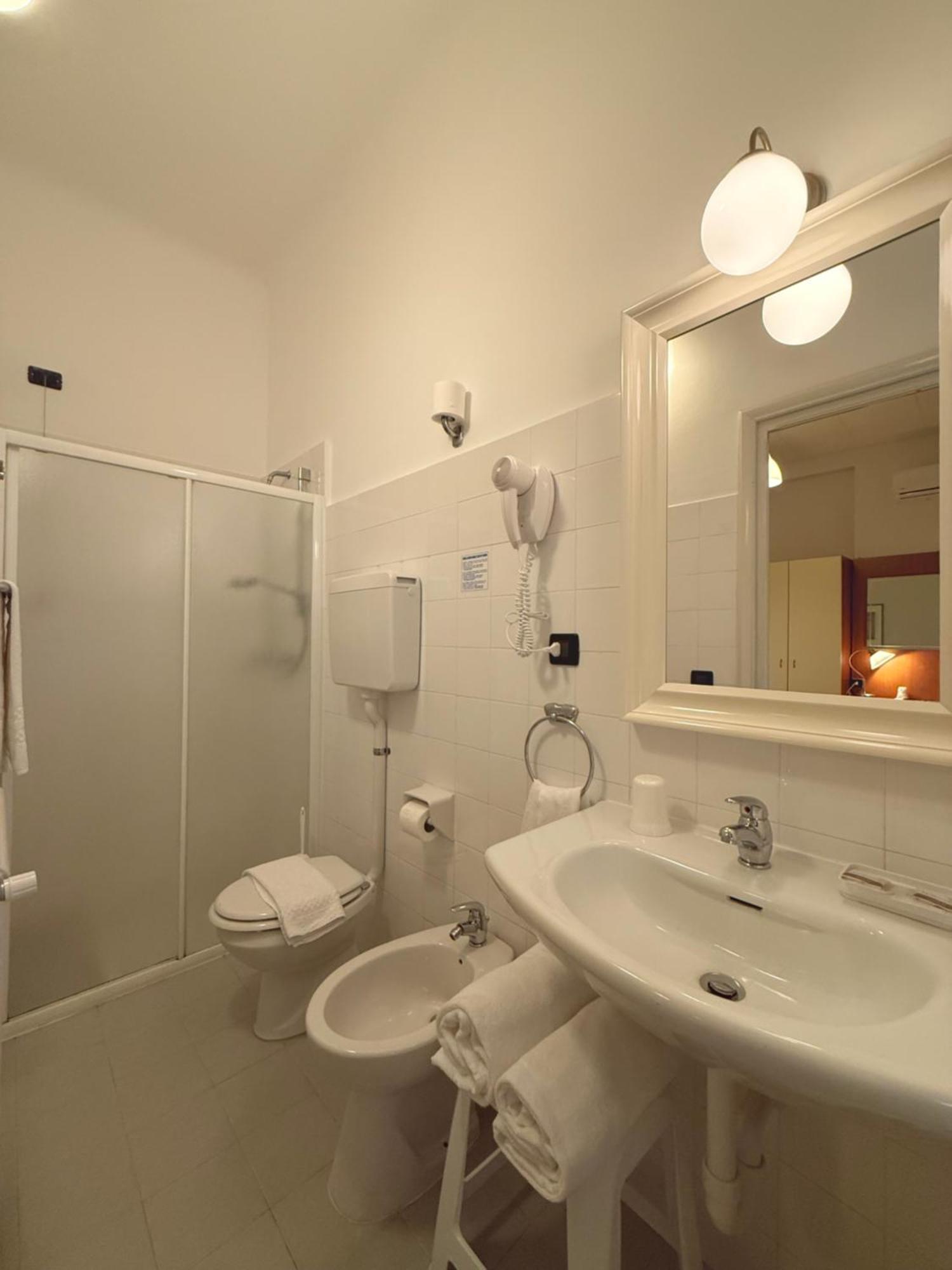 Hotel Fiorenza & Banksia Meuble Alassio