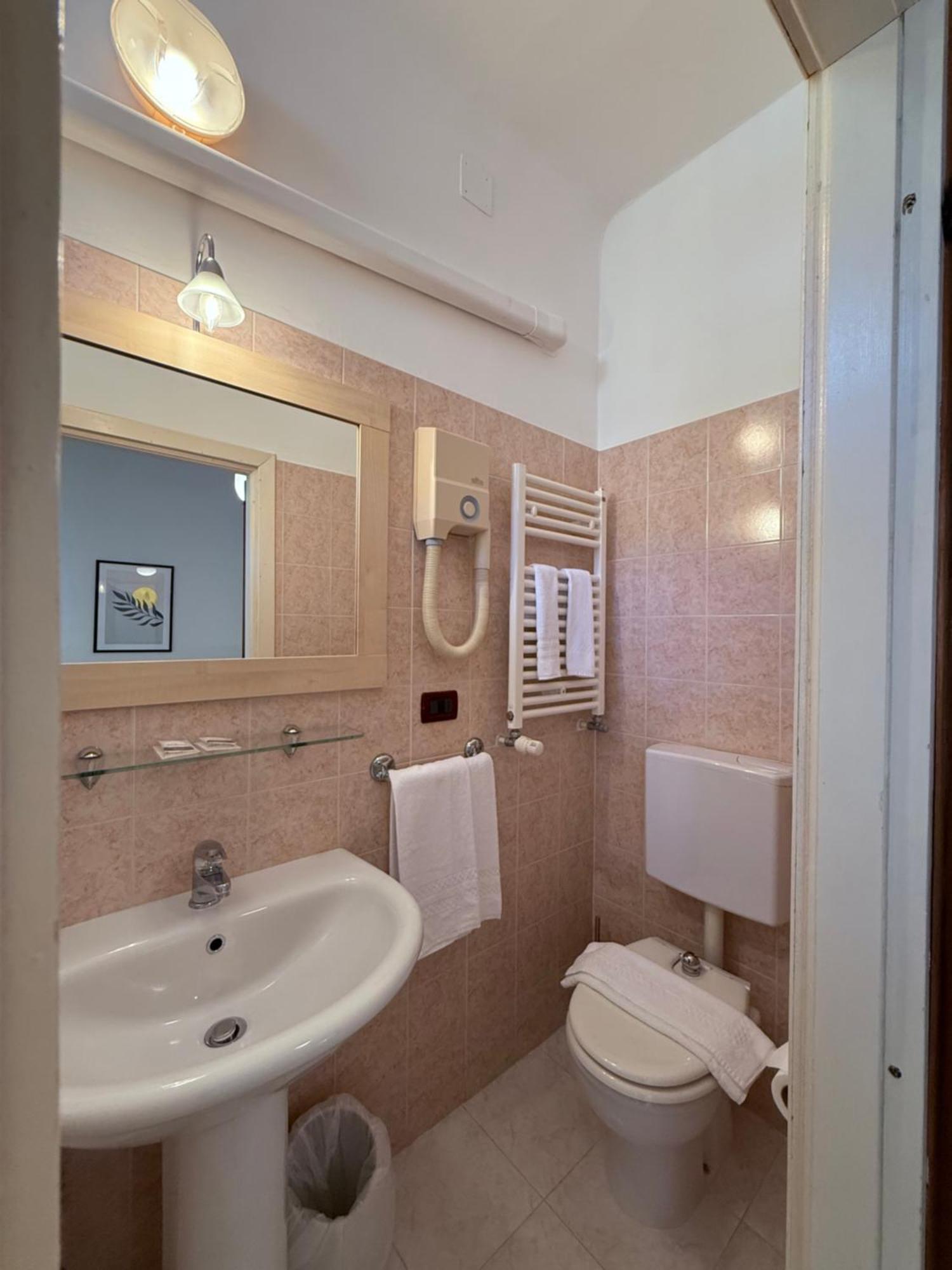 Hotel Fiorenza & Banksia Meuble Alassio