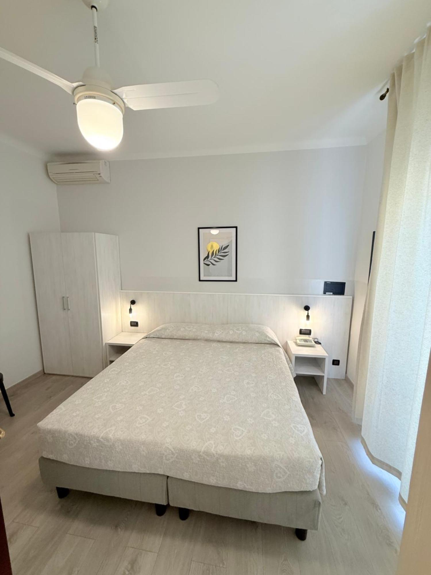 Hotel Fiorenza & Banksia Meuble Alassio