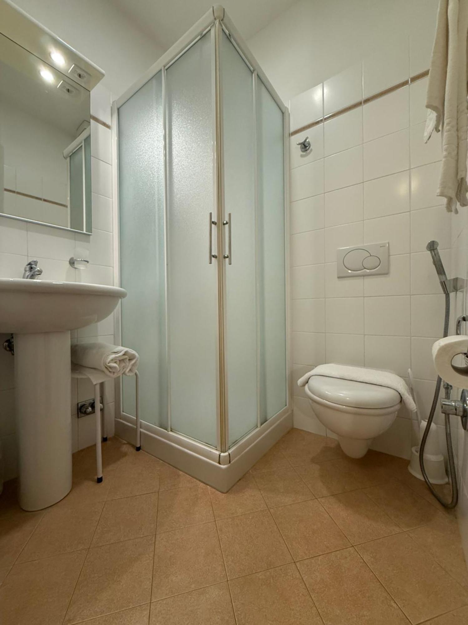 Hotel Fiorenza & Banksia Meuble Alassio