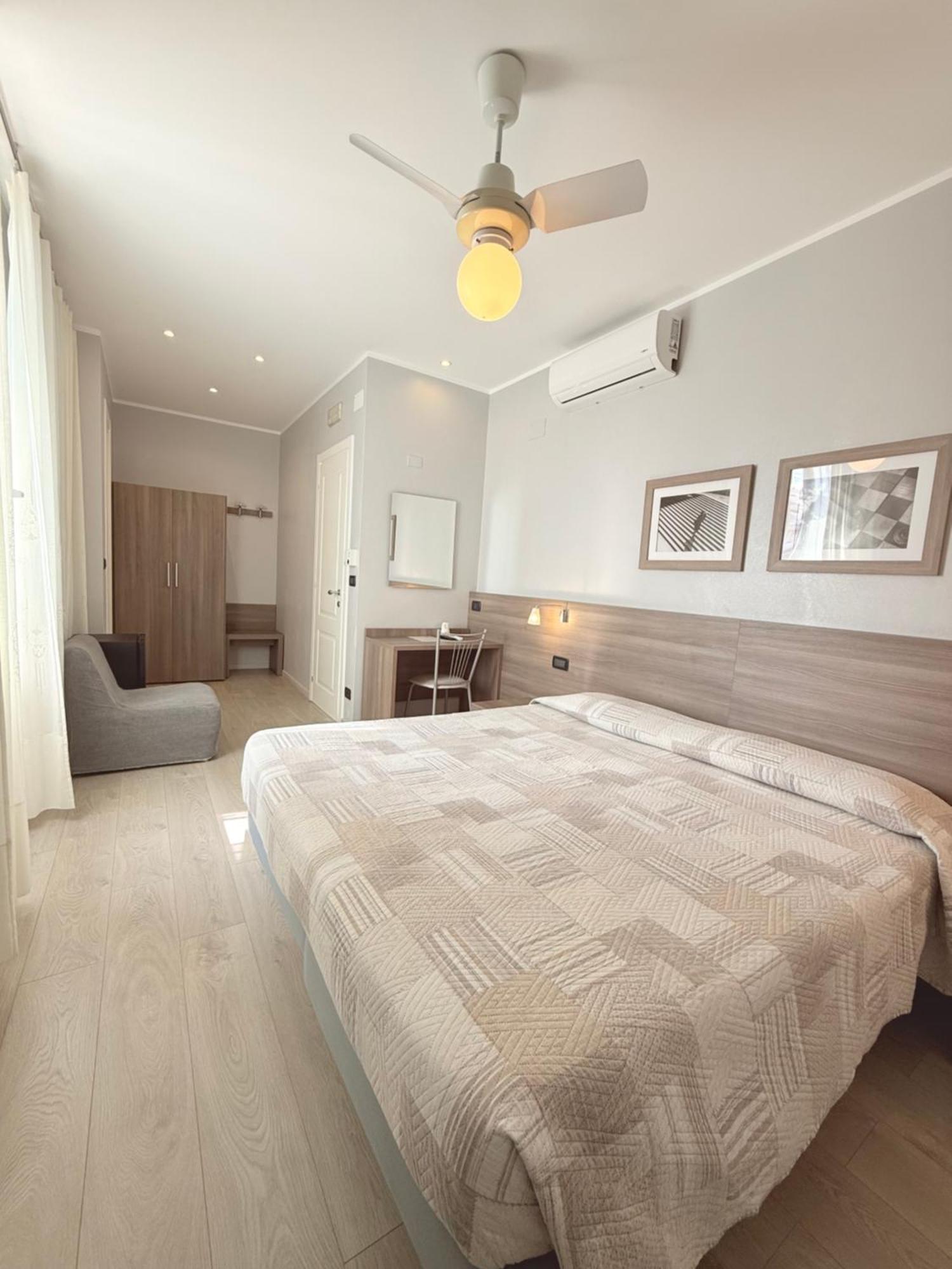 Fiorenza & Banksia Meuble Hotel 2*