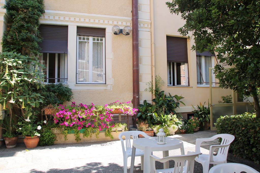 Fiorenza & Banksia Meuble 2* Alassio